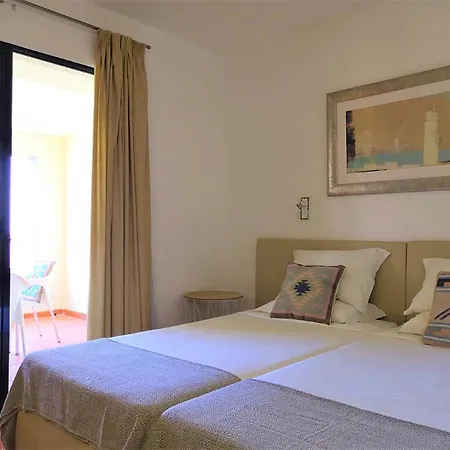 Ξενοδοχείο με διαμερίσματα Quinta Mae Dos Homens