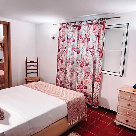 Ξενοδοχείο με διαμερίσματα Quinta Mae Dos Homens 3*