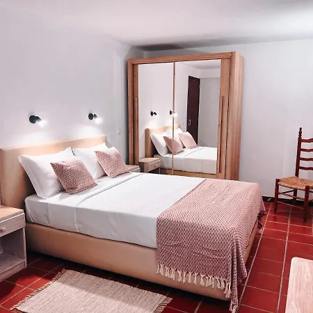 Quinta Mae Dos Homens 3* פונשל